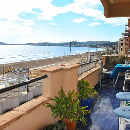 Casa Edy Mare E A Formia Holiday home *
